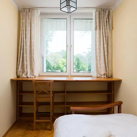 Saska Kepa Standard Apartament