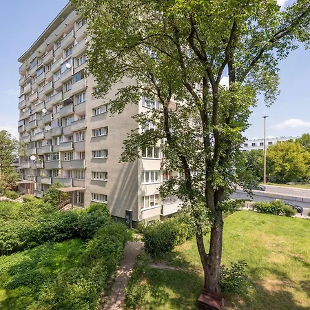Saska Kepa Standard Apartament